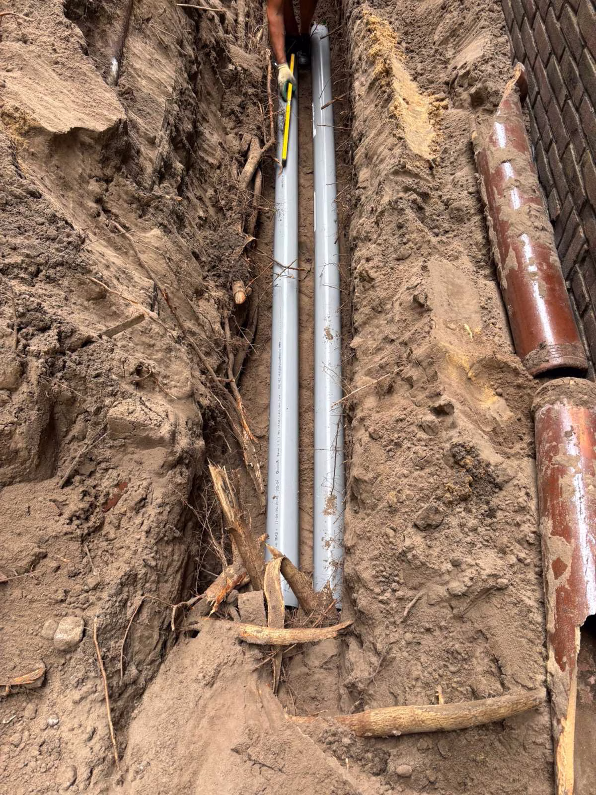 Riool afvoer ontstoppen in Eindhoven