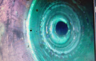 Een verstopte doucheafvoer